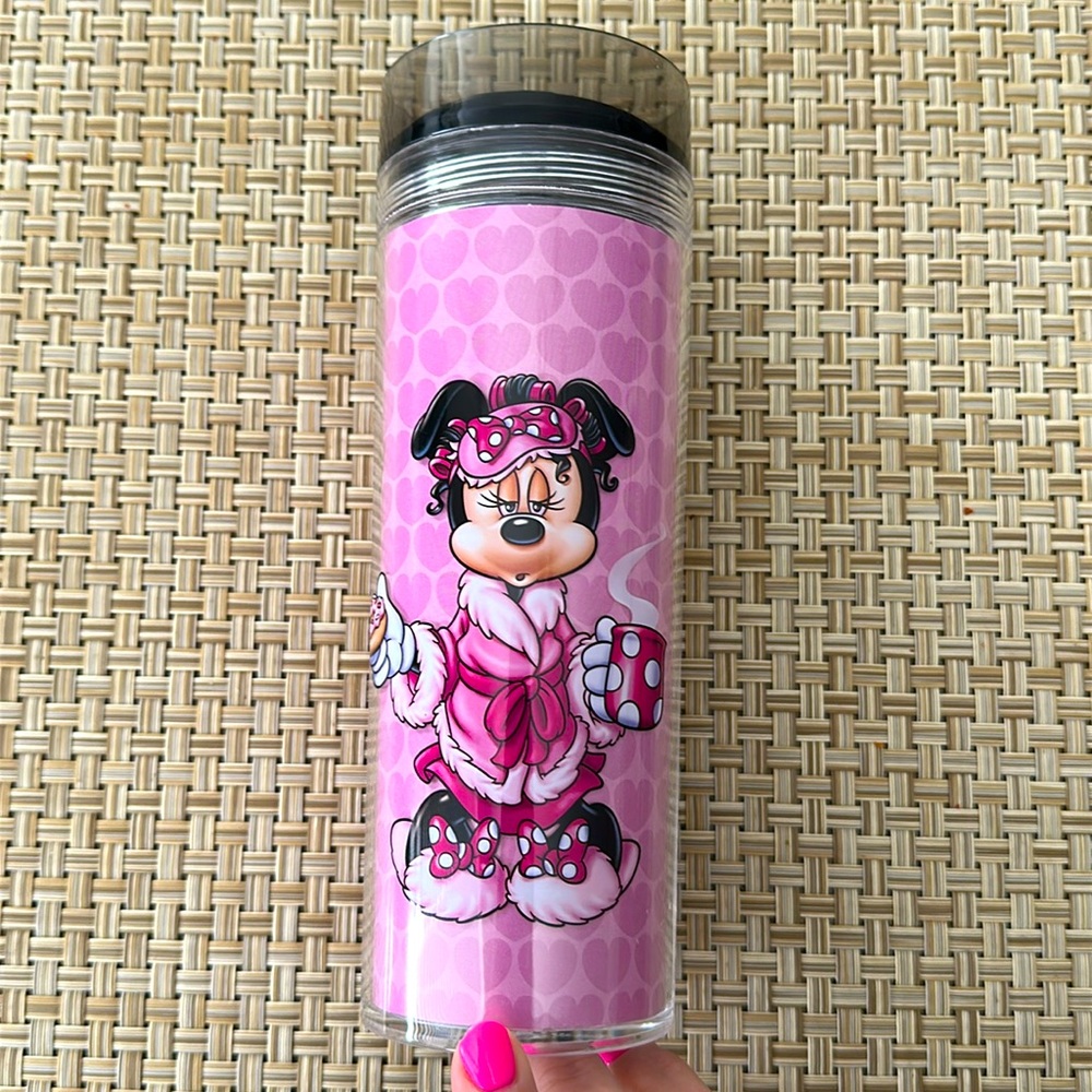 Disney Parks Minnie Mouse Coffe Mug. NWOT